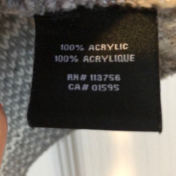 Patterned Poncho sweater - Picture 3 of 3